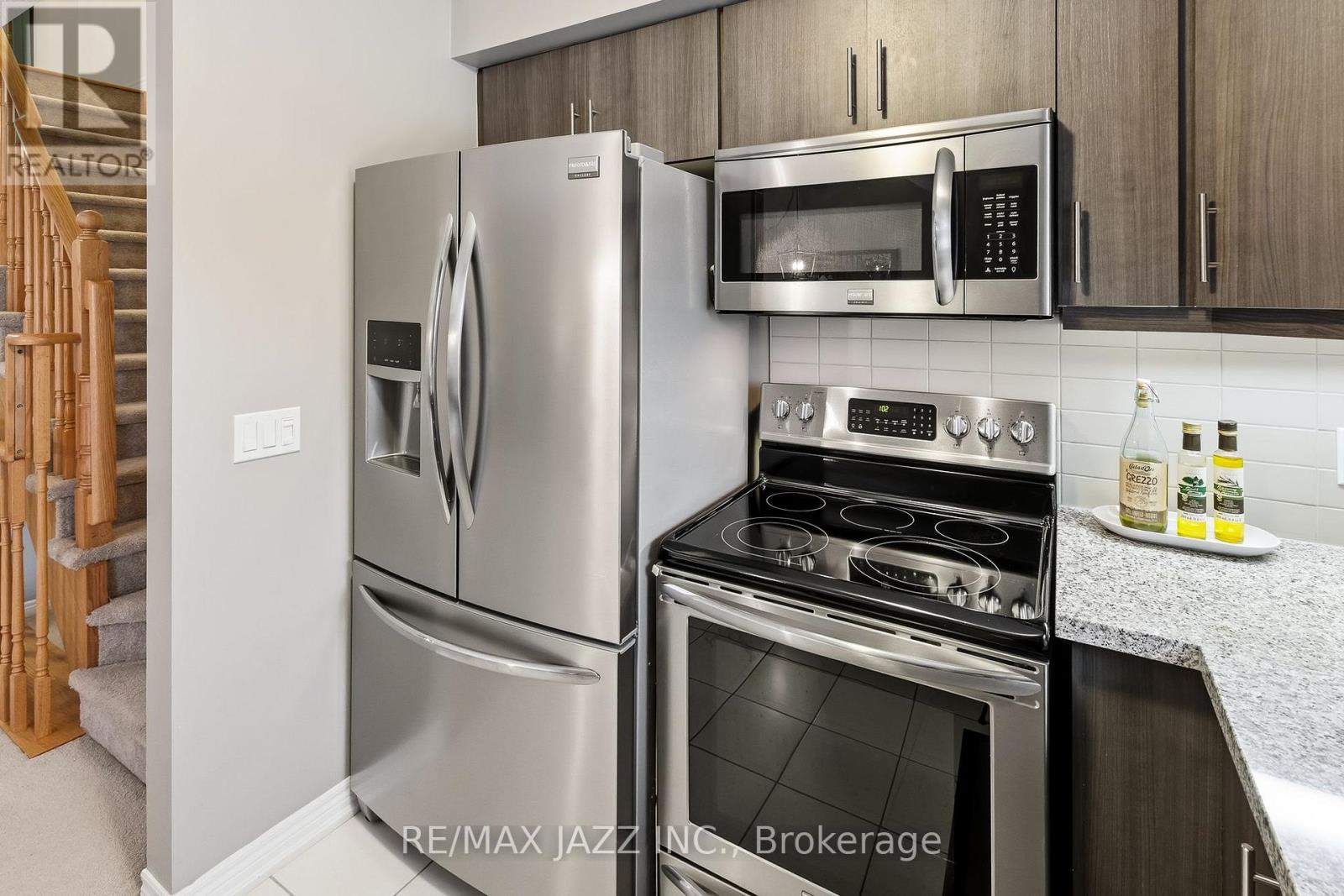 31 Great Gabe Crescent, Oshawa, Ontario  L1L 0G6 - Photo 18 - E12765470