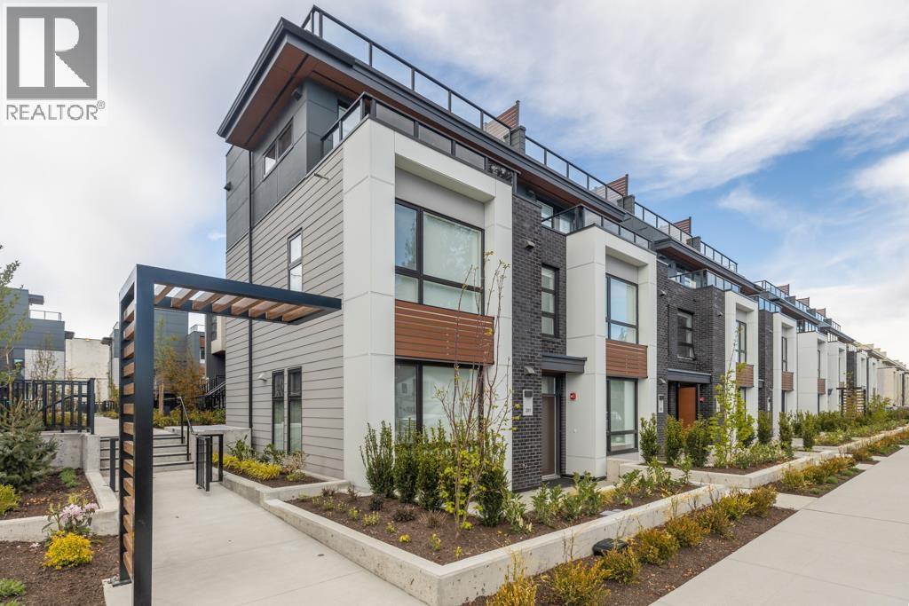 104 6085 IRMIN STREET, Burnaby, British Columbia