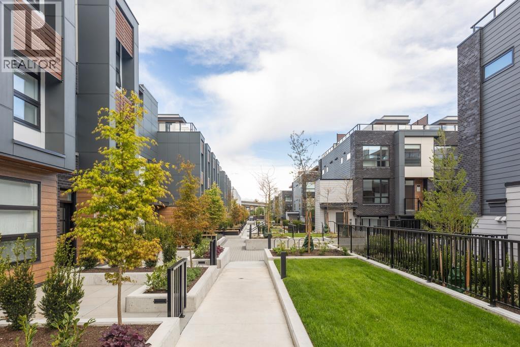 104 6085 Irmin Street, Burnaby, British Columbia  V5J 0J7 - Photo 2 - R3087332