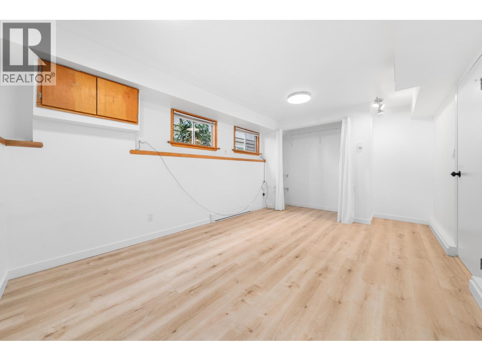 Xxxx Grand Boulevard, North Vancouver, British Columbia  V7L 3X8 - Photo 9 - R3087333