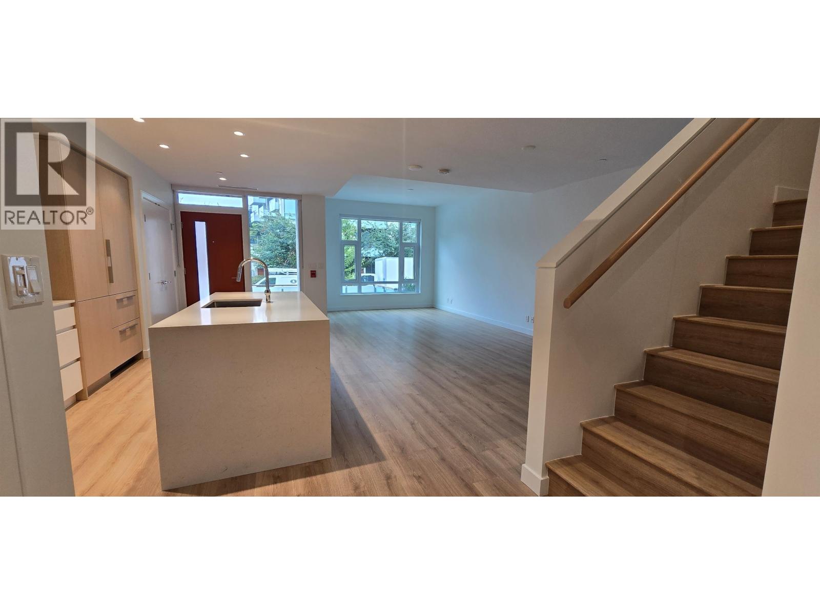 108 1500 Fern Street Street, North Vancouver, British Columbia  V7J 0E6 - Photo 10 - R3087338