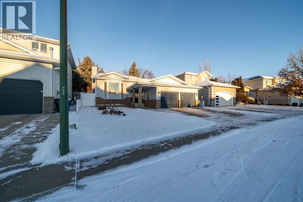 136 Palliser Way Ne, Medicine Hat, Alberta  T1C 1R6 - Photo 2 - A2280767