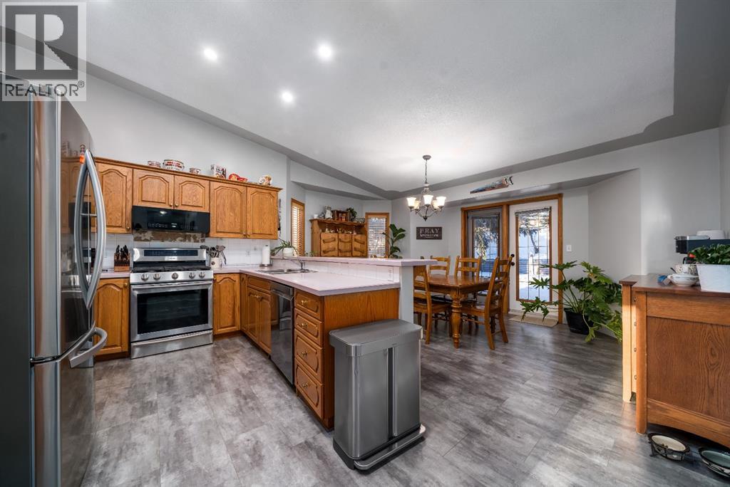 136 Palliser Way Ne, Medicine Hat, Alberta  T1C 1R6 - Photo 7 - A2280767