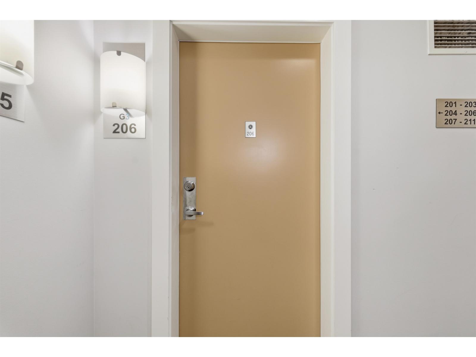 206 15388 105 Avenue, Surrey, British Columbia  V3R 0C4 - Photo 37 - R3087262