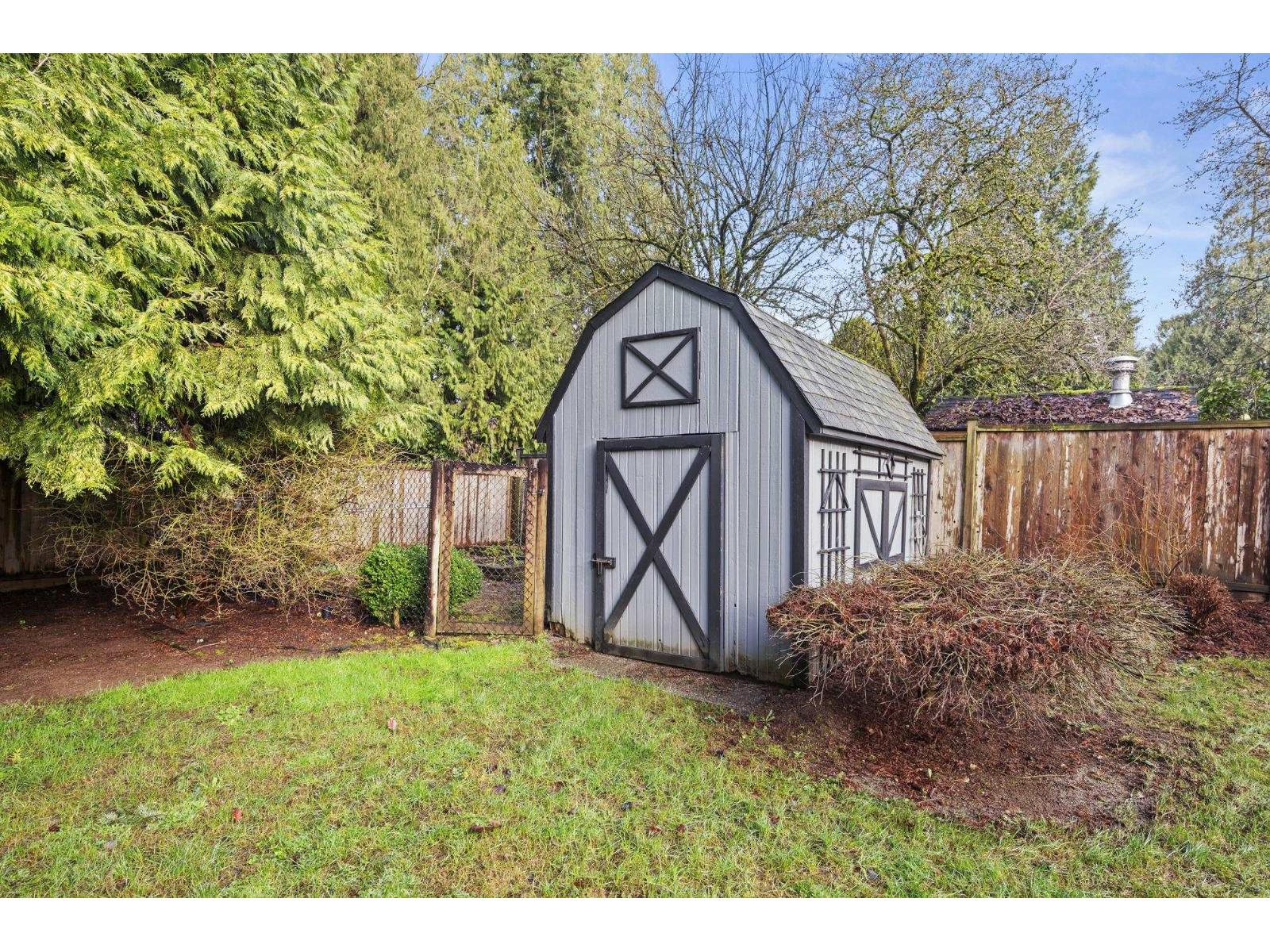 8995 Trattle Street, Langley, British Columbia  V1M 2S4 - Photo 38 - R3087023