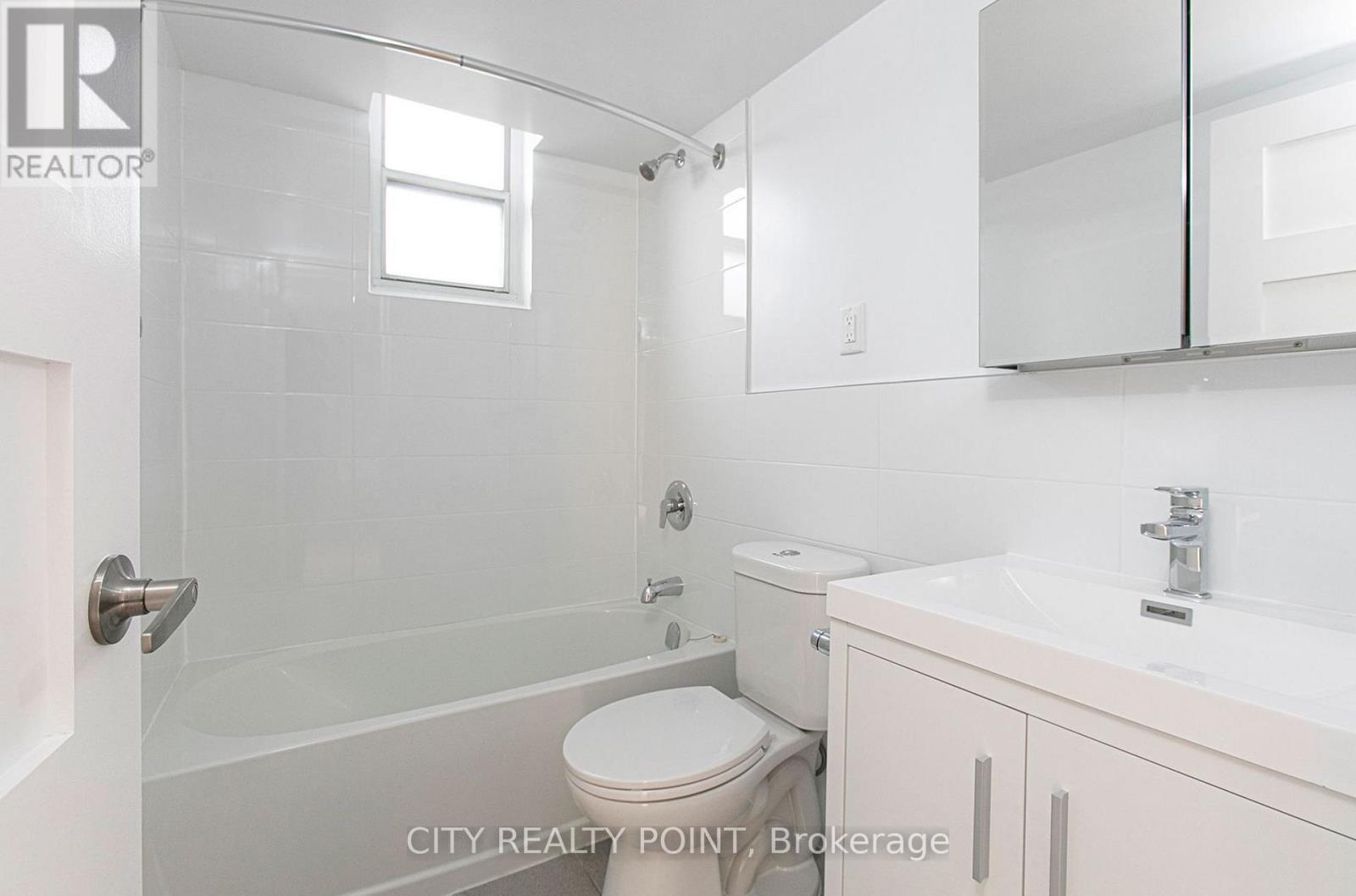 1204 - 55 Isabella Street, Toronto, Ontario  M4Y 1M8 - Photo 11 - C12765476