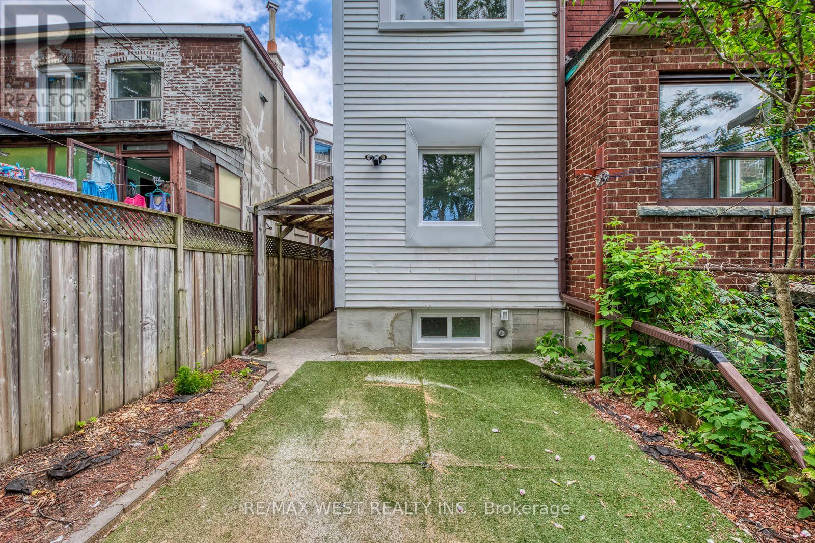 2 - 1190 Ossington Avenue, Toronto, Ontario  M6G 3W1 - Photo 15 - C12765524