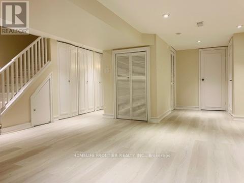 38 Henderson Avenue, Toronto, Ontario  M6J 2B8 - Photo 16 - C12765554