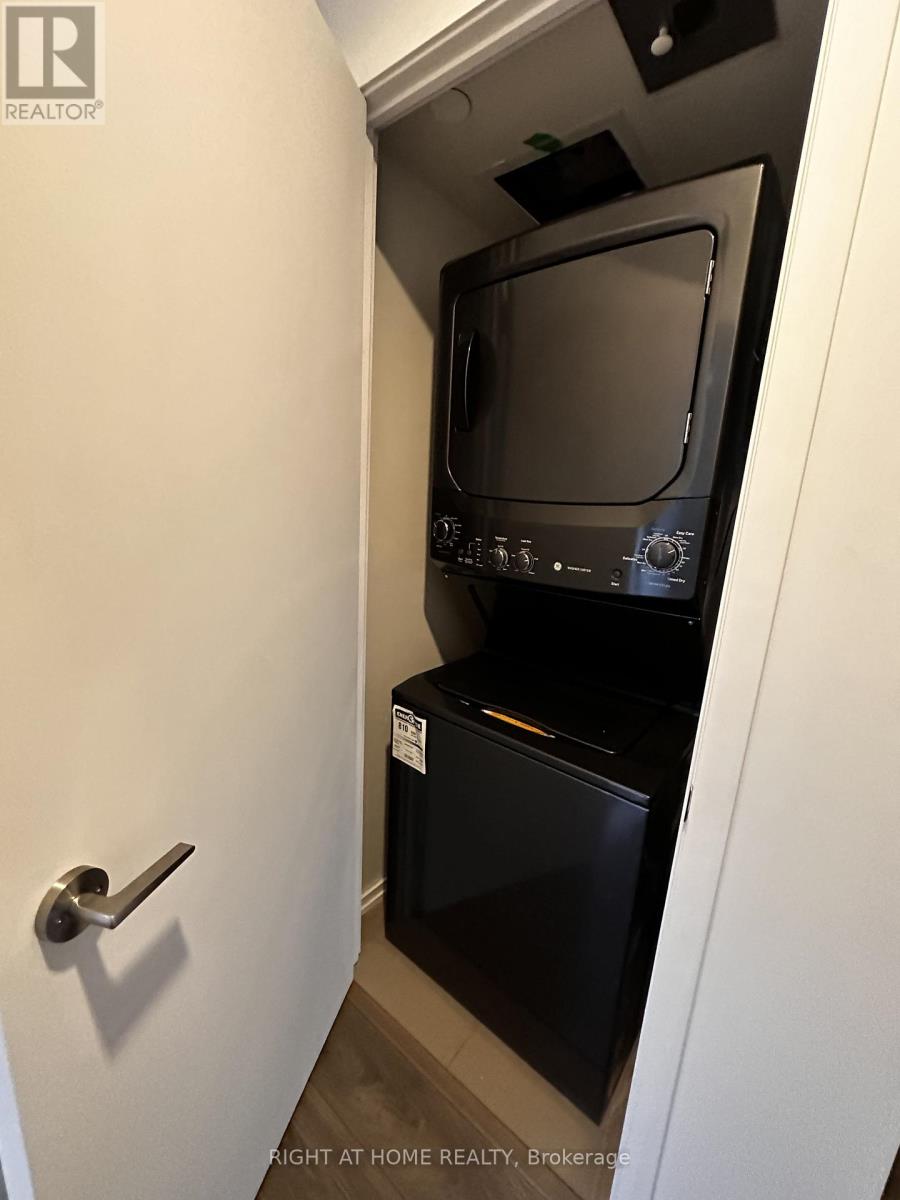 1504 - 75 St Nicholas Street S, Toronto, Ontario  M4Y 0A5 - Photo 13 - C12765602