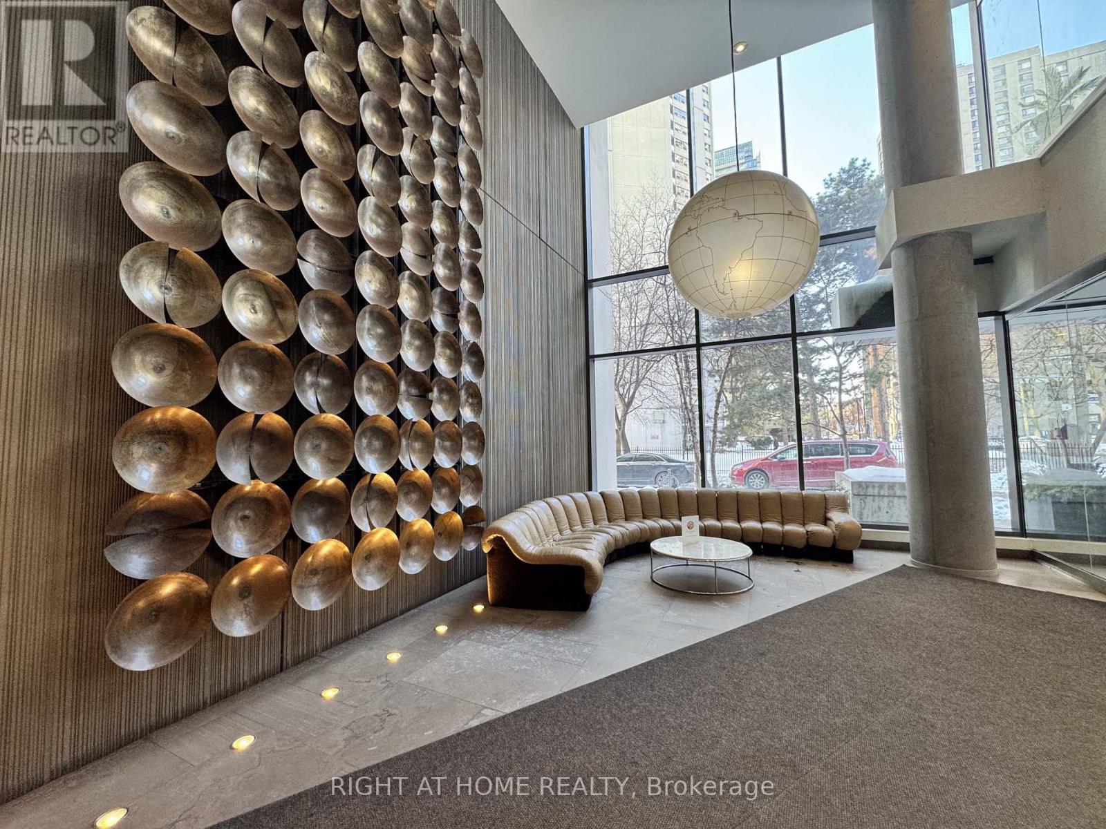 1504 - 75 St Nicholas Street S, Toronto, Ontario  M4Y 0A5 - Photo 16 - C12765602