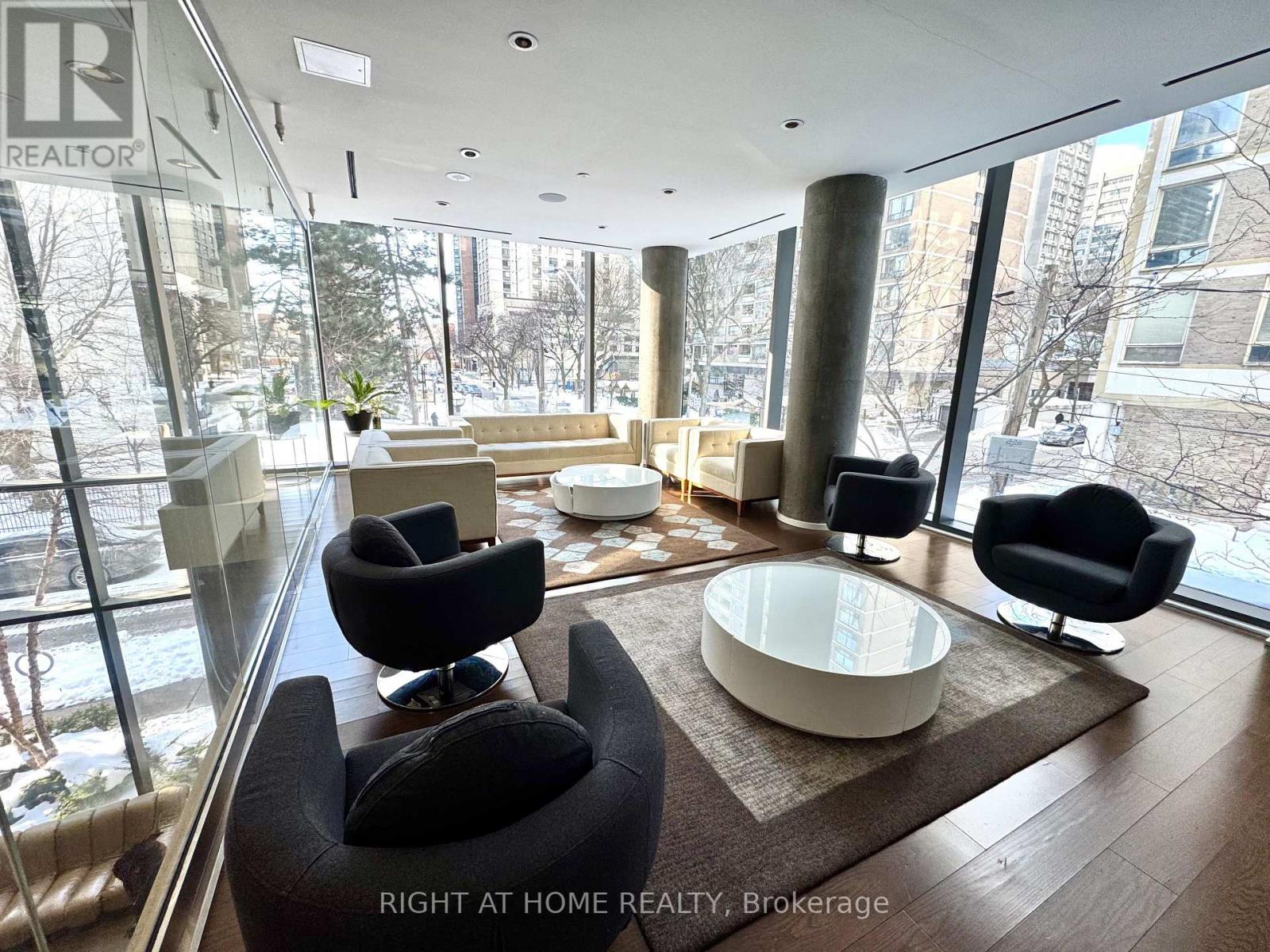 1504 - 75 St Nicholas Street S, Toronto, Ontario  M4Y 0A5 - Photo 17 - C12765602