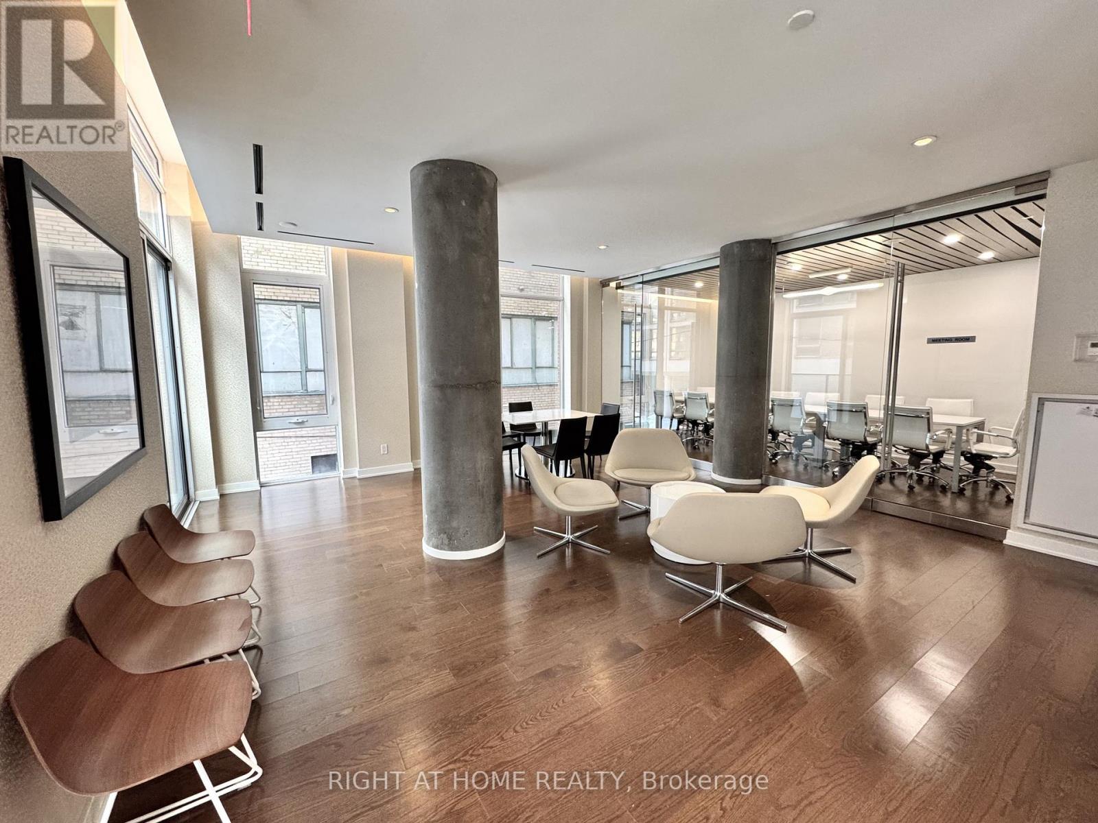 1504 - 75 St Nicholas Street S, Toronto, Ontario  M4Y 0A5 - Photo 18 - C12765602