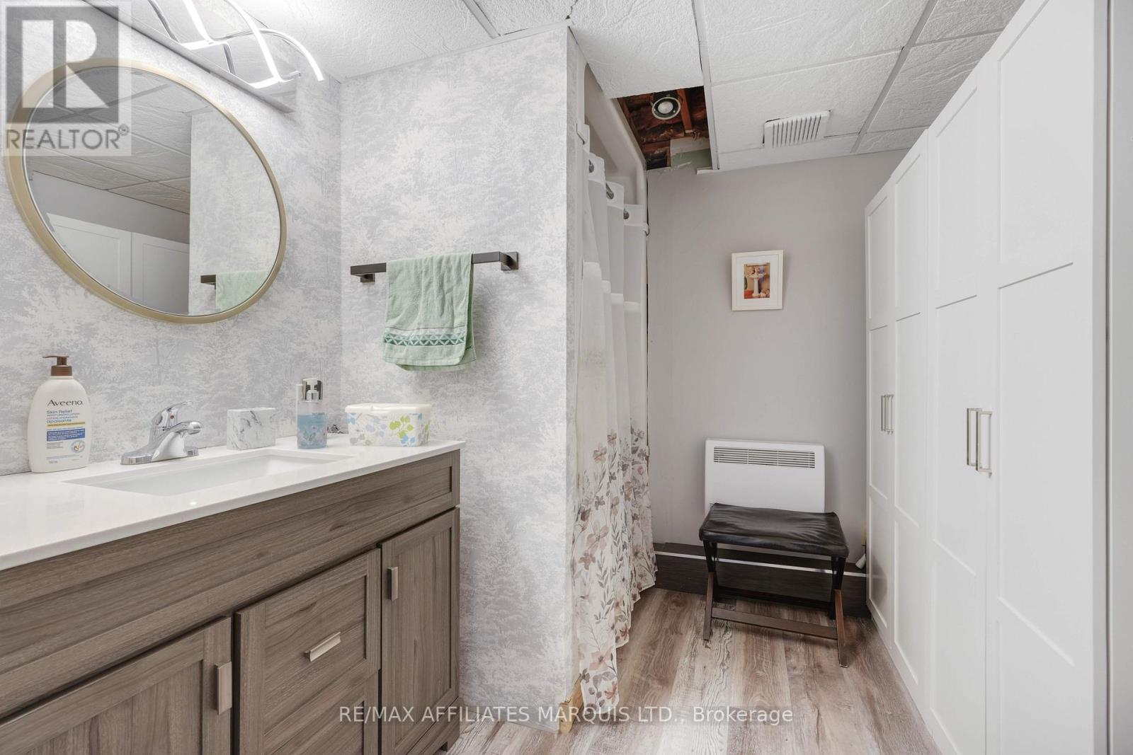 21 Ste Therese Boulevard, Russell, Ontario  K0A 1W0 - Photo 21 - X12765546