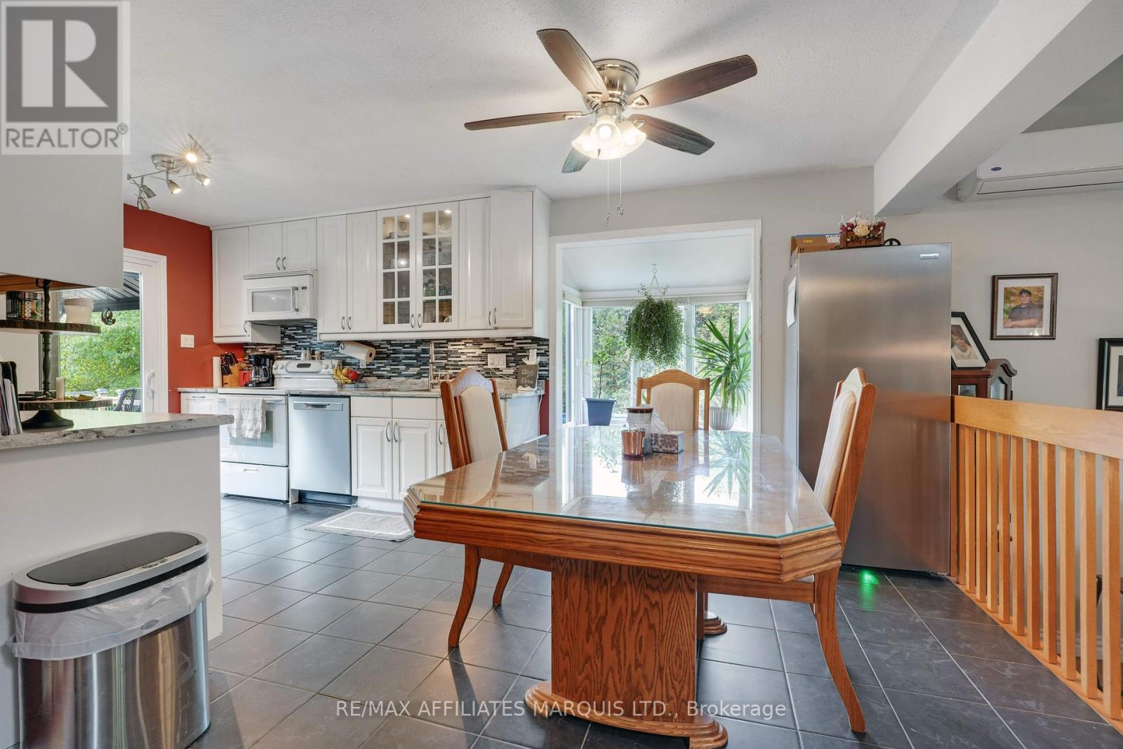 21 Ste Therese Boulevard, Russell, Ontario  K0A 1W0 - Photo 8 - X12765546