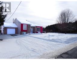 21 STE THERESE BOULEVARD, Russell, Ontario