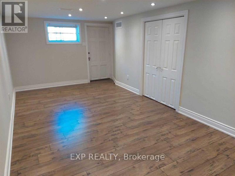 2587 Burslem Road S, Mississauga, Ontario  L5A 2R5 - Photo 15 - W12751500