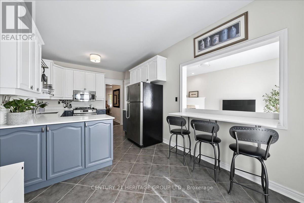 350 Hewitt Circle, Newmarket, Ontario  L3X 2H1 - Photo 19 - N12765460