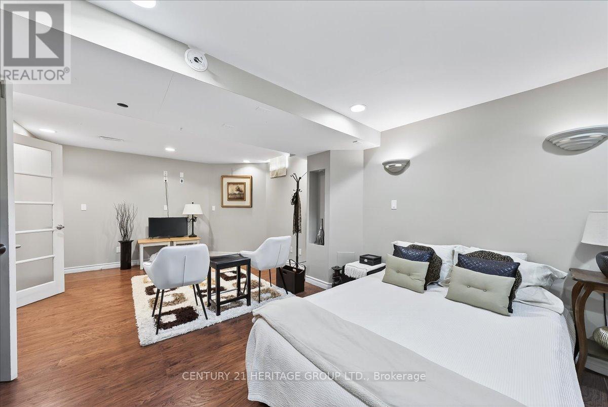 350 Hewitt Circle, Newmarket, Ontario  L3X 2H1 - Photo 38 - N12765460