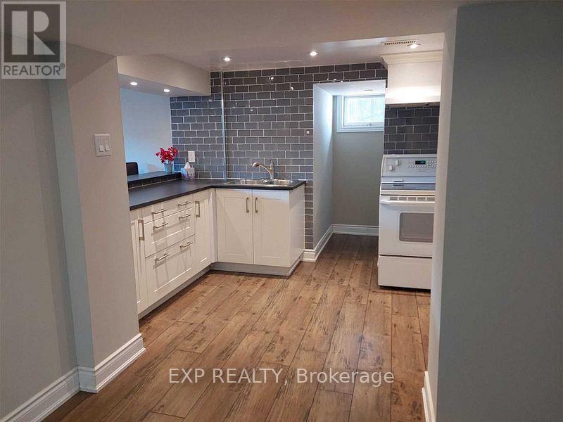 2587 Burslem Road S, Mississauga, Ontario  L5A 2R5 - Photo 10 - W12751500