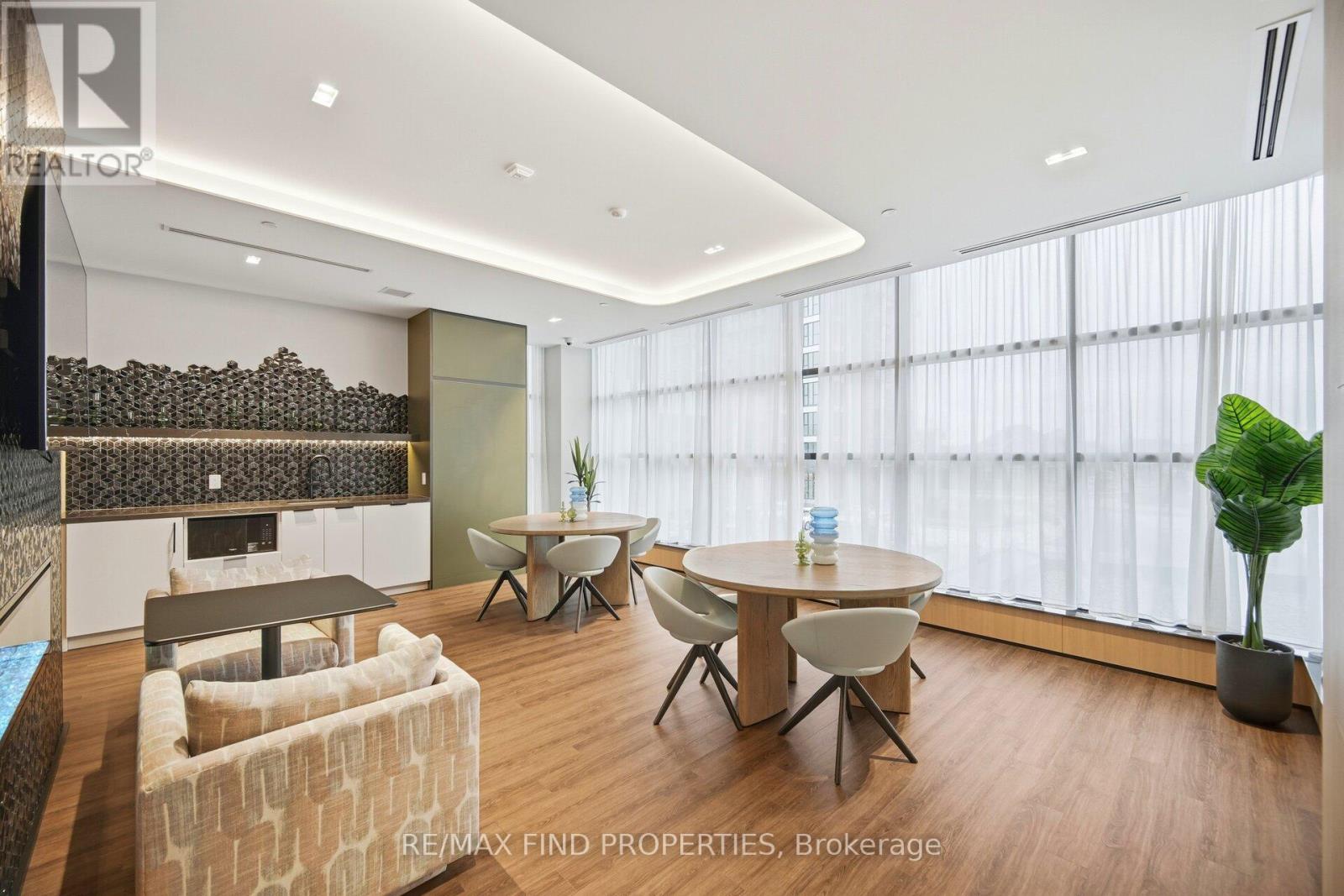 811 - 750 Whitlock Avenue, Milton (Cb Cobban), Ontario  L9E 2B5 - Photo 42 - W12758230