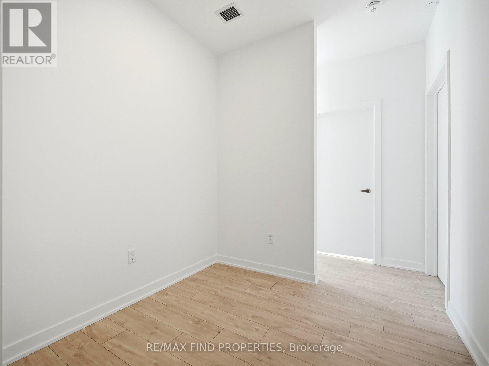 811 - 750 Whitlock Avenue, Milton (Cb Cobban), Ontario  L9E 2B5 - Photo 8 - W12758230