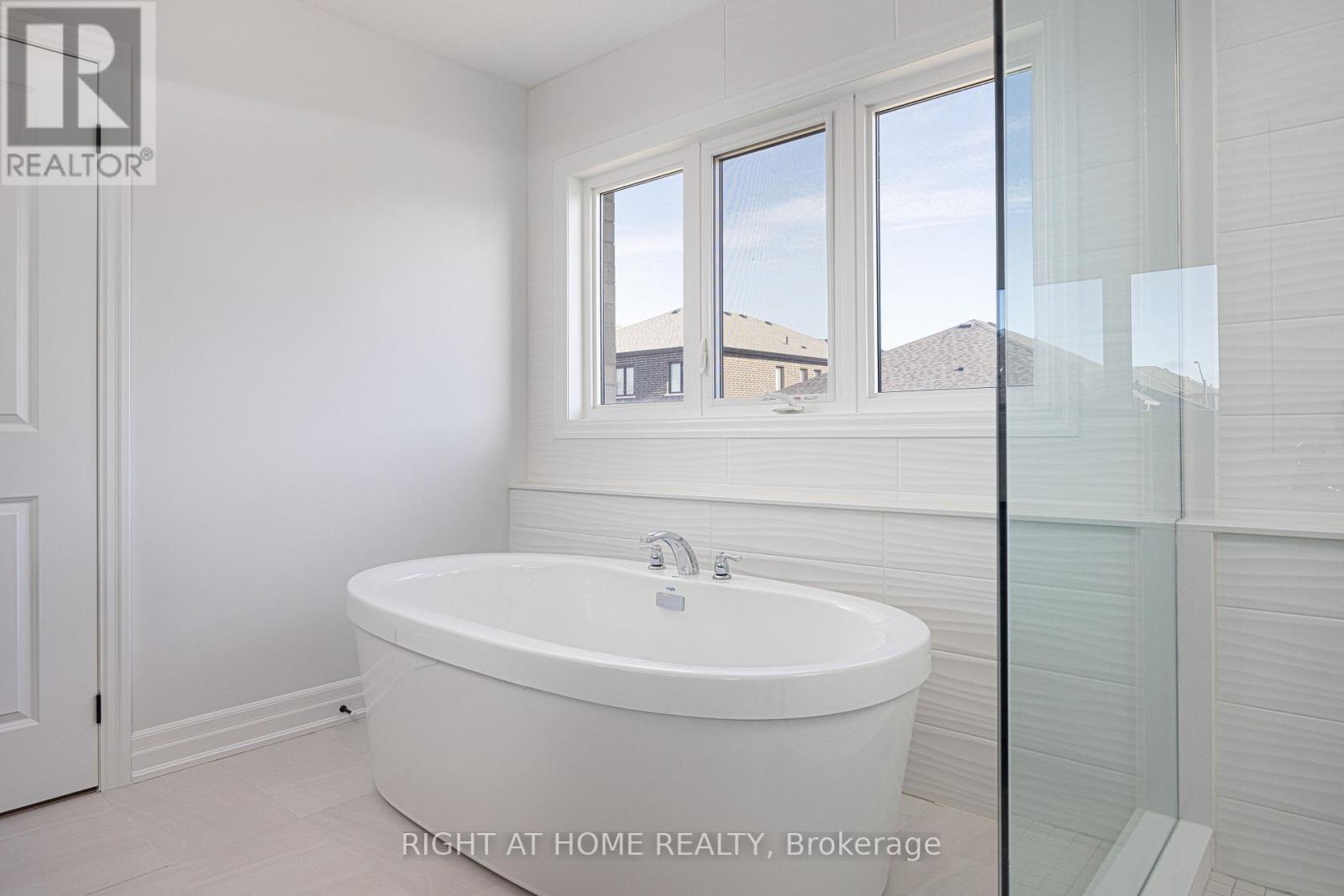 8 Nicort Road, Wasaga Beach, Ontario  L9Z 0N4 - Photo 20 - S12765454