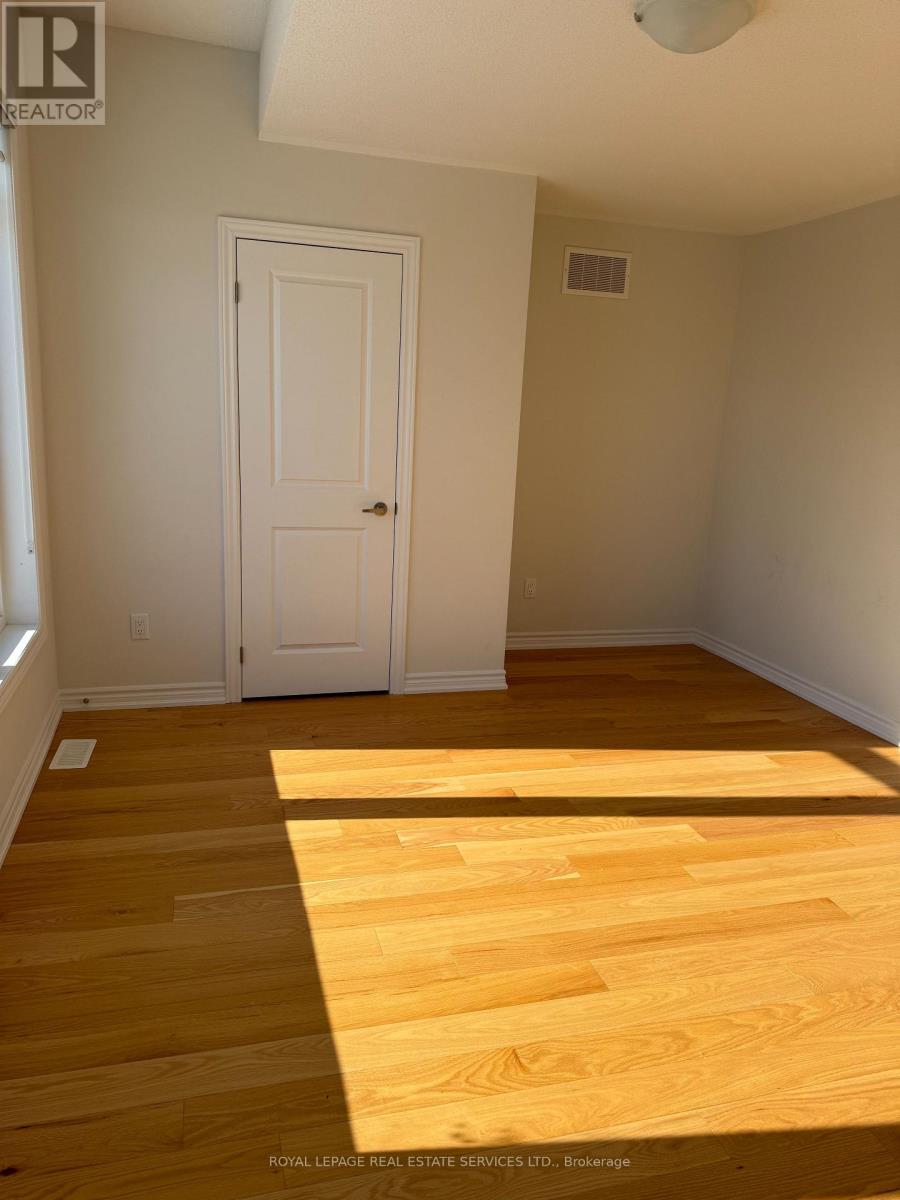 27 Rochester Drive, Barrie, Ontario  L9J 0V9 - Photo 39 - S12765516