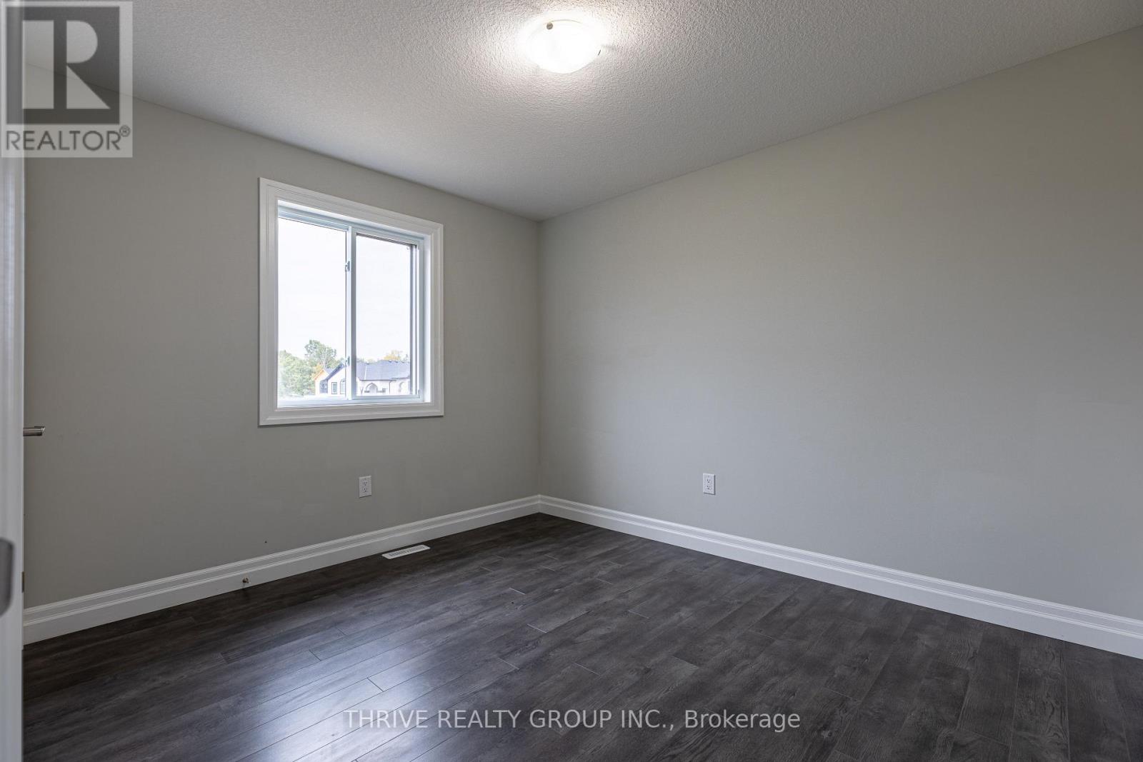 3465 Oriole Circle E, London South (South U), Ontario  N6N 1K6 - Photo 19 - X12649598