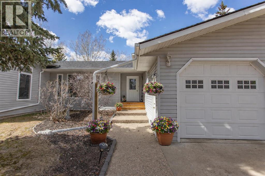 606 Pigeon Close, Pelican Point, Alberta  T0B 0H0 - Photo 1 - A2284019