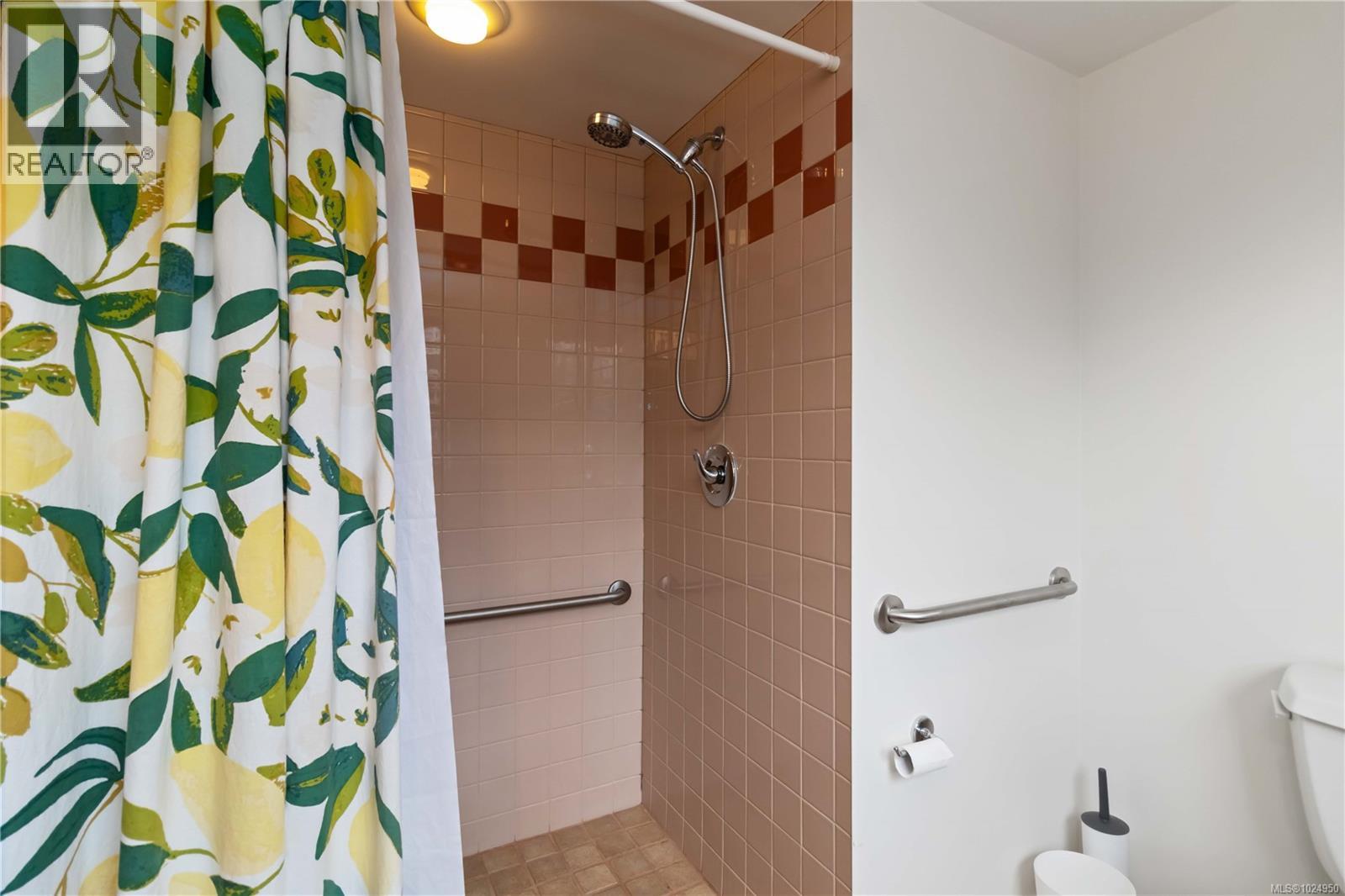 313 90 Regatta Landing, Victoria, British Columbia  V9A 7R2 - Photo 26 - 1024950