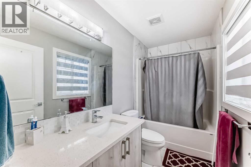 197 Baysprings Gardens Sw, Airdrie, Alberta  T4B 5C5 - Photo 35 - A2275141