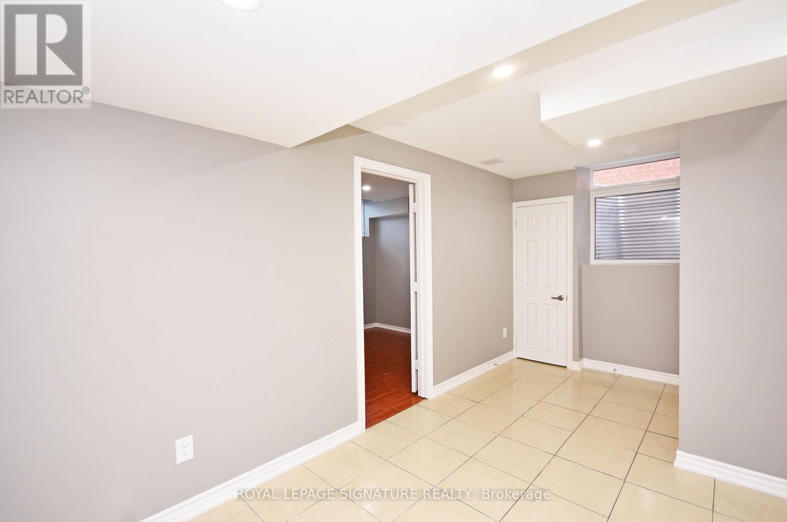 54 Palleschi Drive, Brampton, Ontario  L6P 2R9 - Photo 16 - W12765474