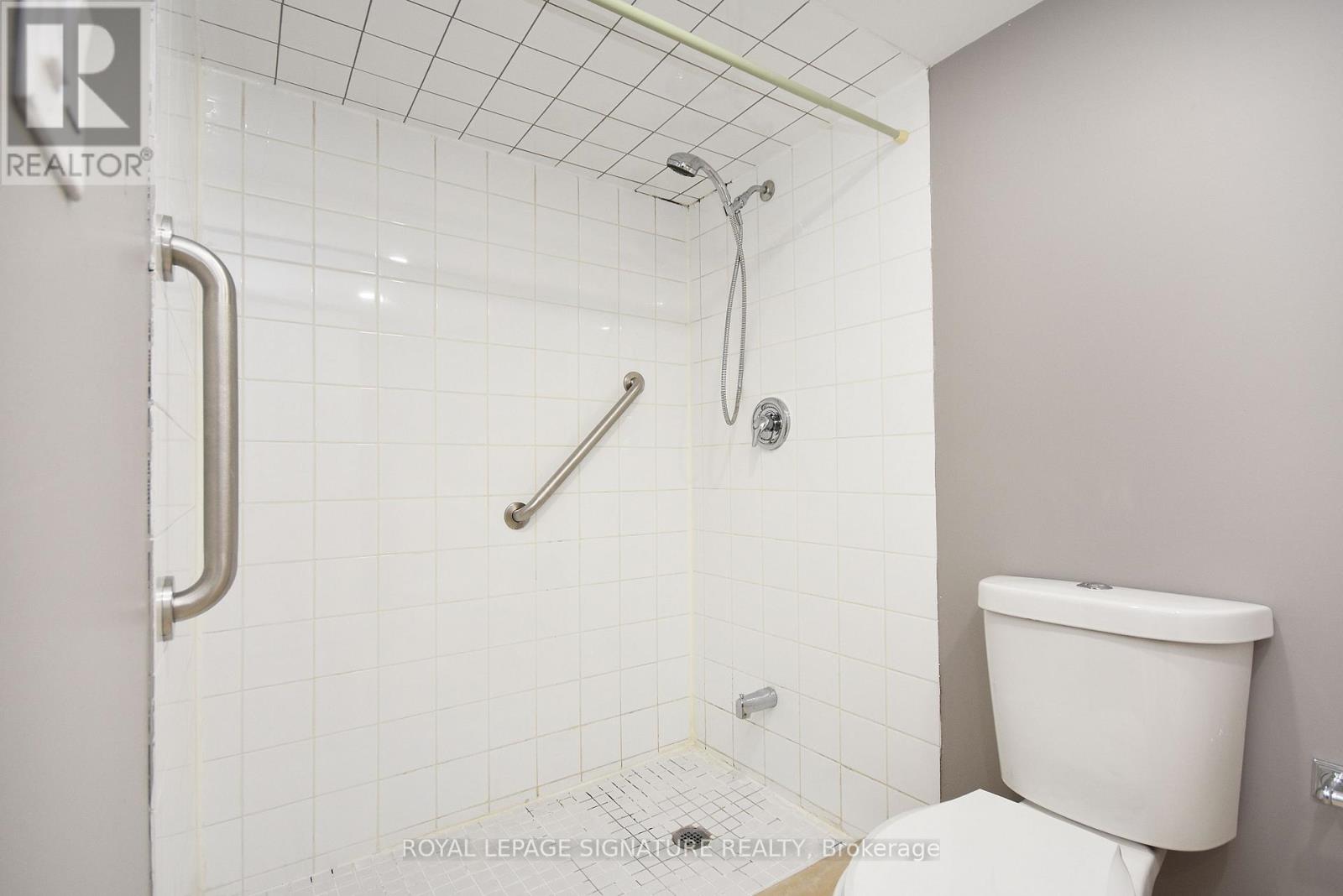 54 Palleschi Drive, Brampton, Ontario  L6P 2R9 - Photo 24 - W12765474