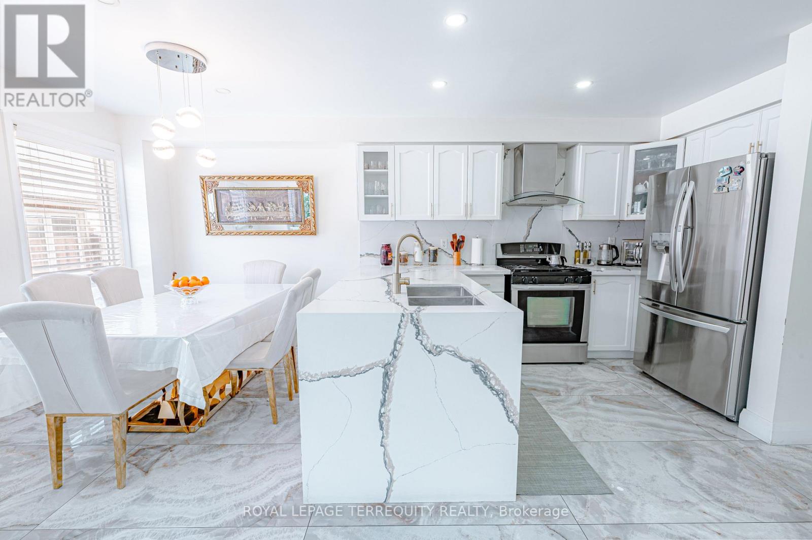 44 Iceberg Trail, Brampton (Sandringham-Wellington), Ontario  L6R 0J7 - Photo 11 - W12765478