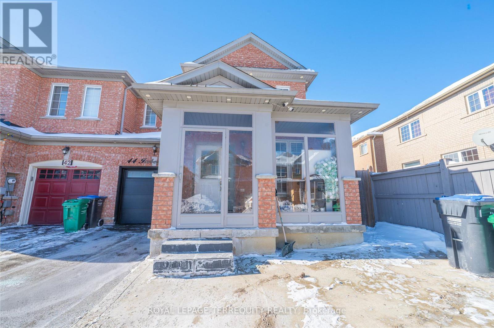 44 Iceberg Trail, Brampton (Sandringham-Wellington), Ontario  L6R 0J7 - Photo 2 - W12765478