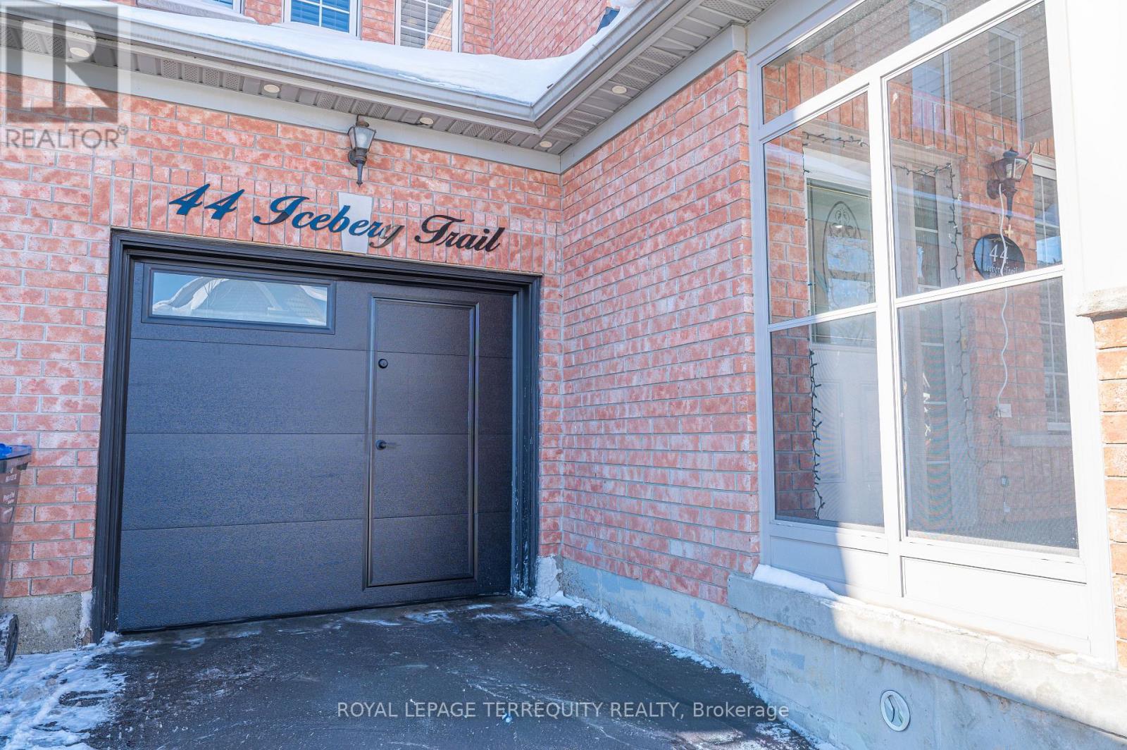 44 Iceberg Trail, Brampton (Sandringham-Wellington), Ontario  L6R 0J7 - Photo 4 - W12765478