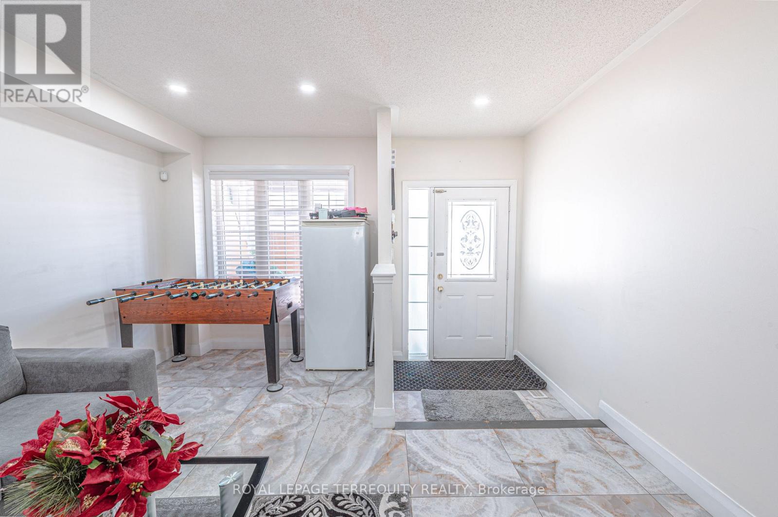 44 Iceberg Trail, Brampton (Sandringham-Wellington), Ontario  L6R 0J7 - Photo 7 - W12765478