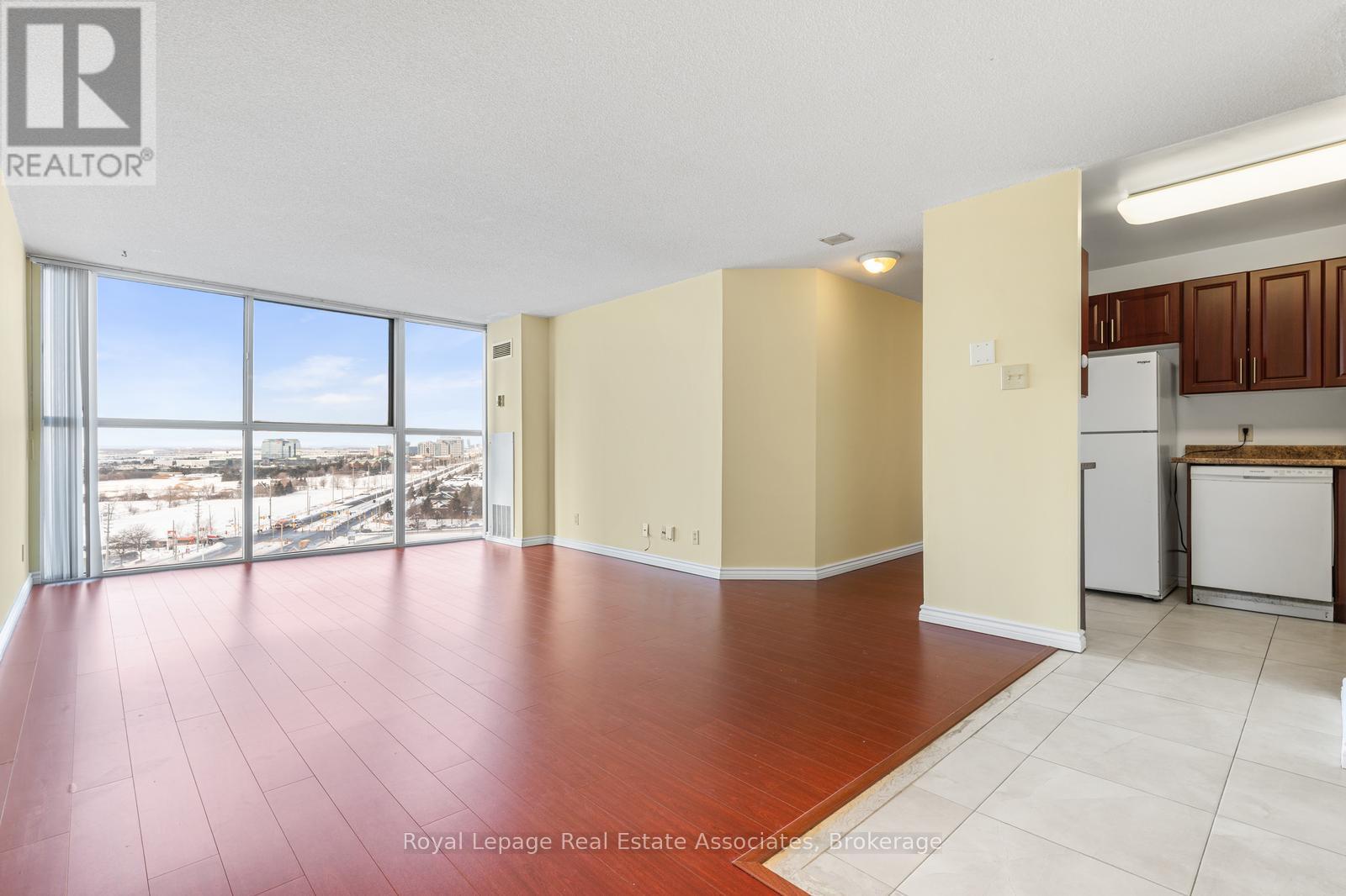 1515 - 35 Trailwood Drive, Mississauga, Ontario  L4Z 3L6 - Photo 5 - W12765484