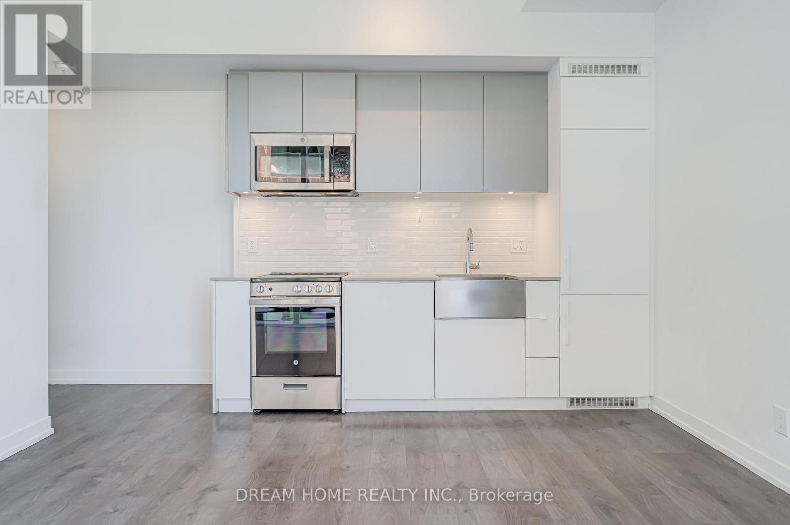 1110 - 270 Dufferin Street, Toronto, Ontario  M6K 0H8 - Photo 4 - W12765492