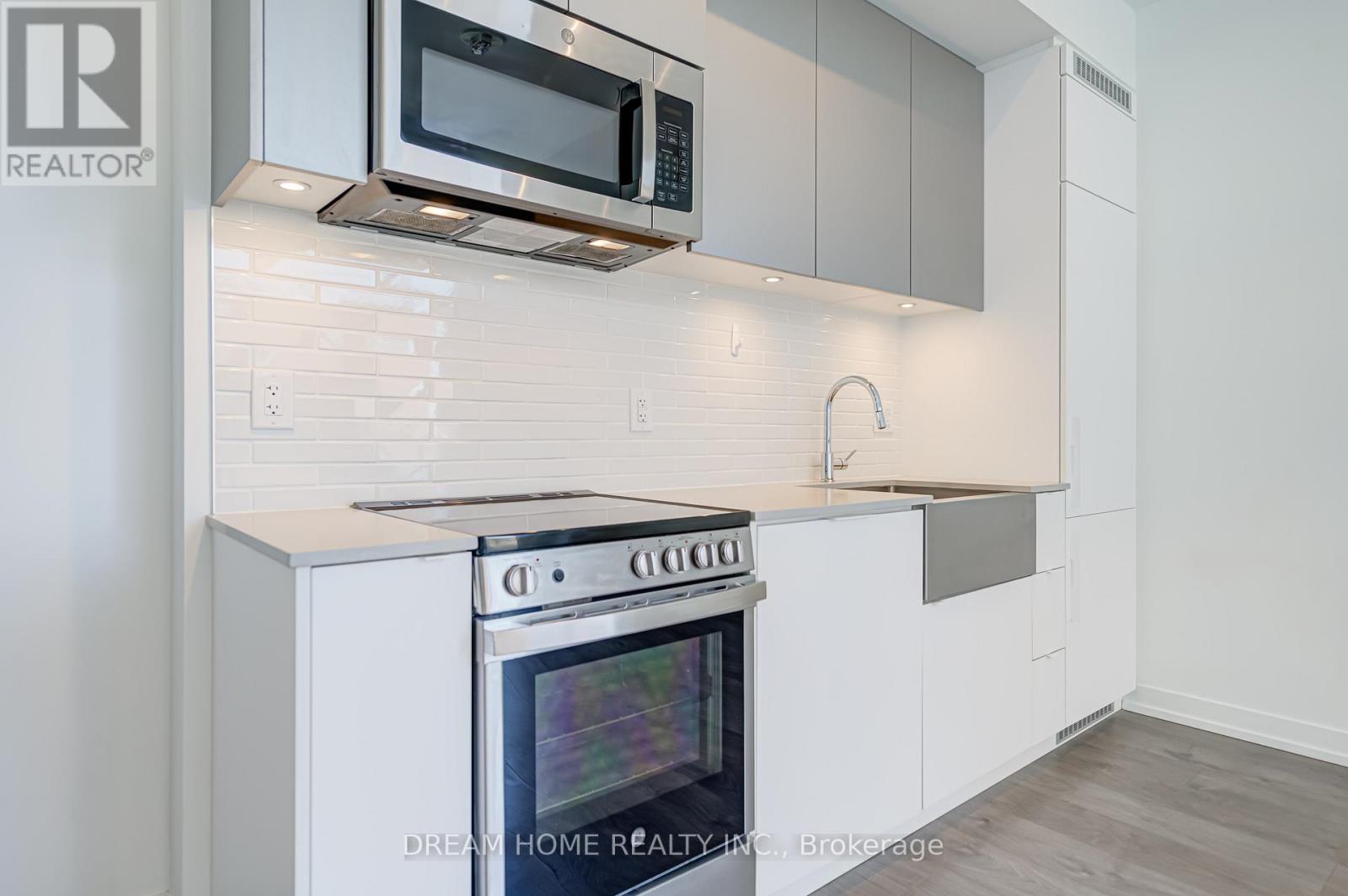 1110 - 270 Dufferin Street, Toronto, Ontario  M6K 0H8 - Photo 7 - W12765492