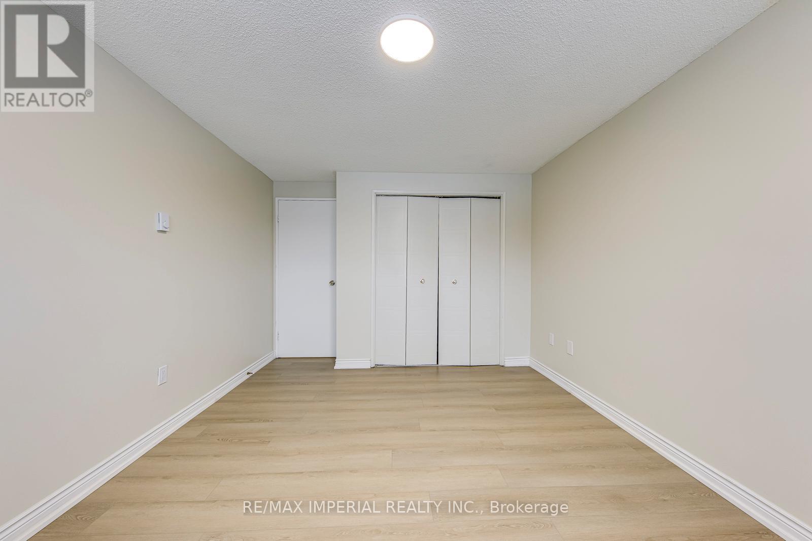 24 - 2035 South Millway Drive, Mississauga, Ontario  L5L 1R7 - Photo 25 - W12765498