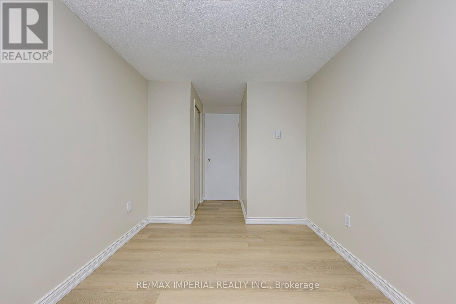 24 - 2035 South Millway Drive, Mississauga, Ontario  L5L 1R7 - Photo 27 - W12765498