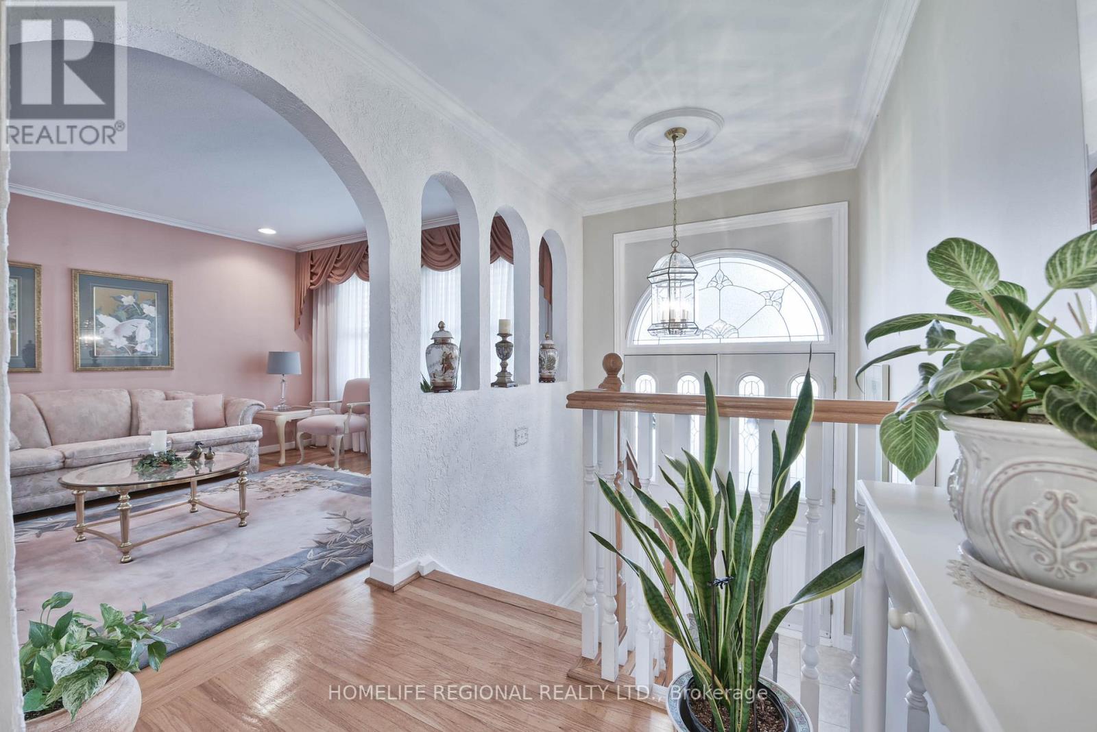 7190 Madiera Road, Mississauga, Ontario  L4T 3A8 - Photo 5 - W12765514