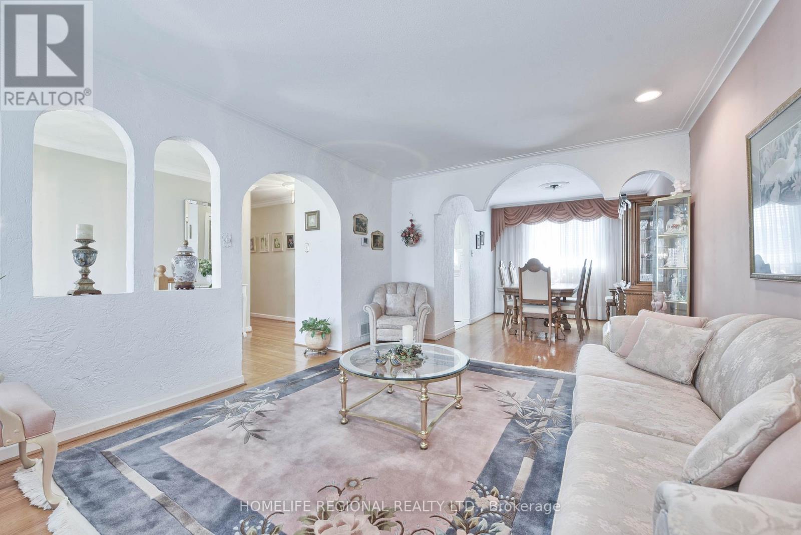 7190 Madiera Road, Mississauga, Ontario  L4T 3A8 - Photo 8 - W12765514