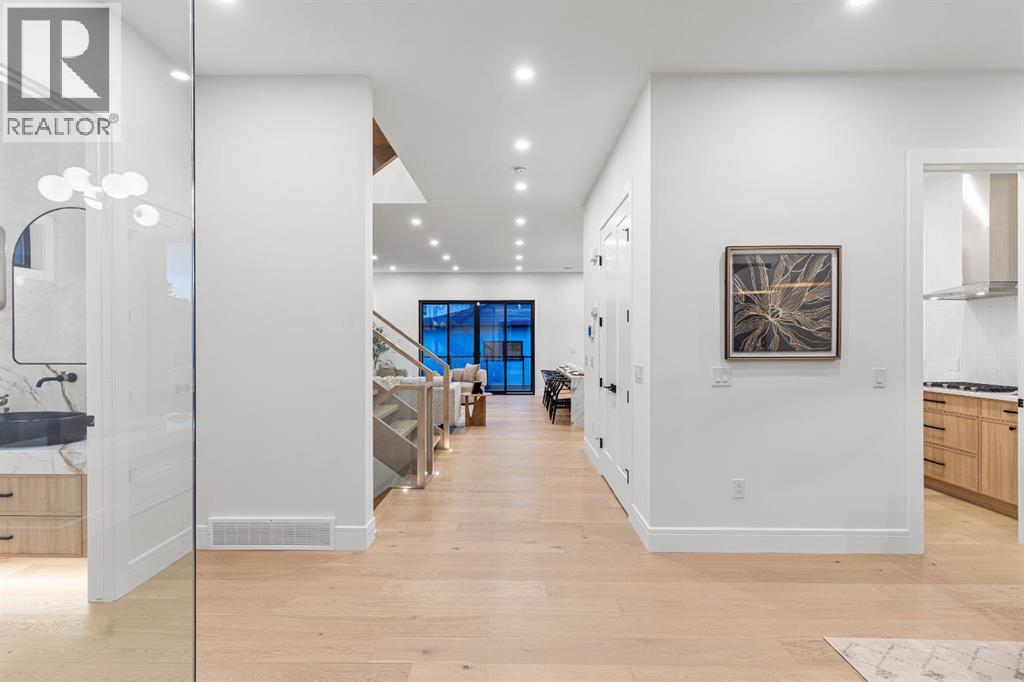 430 21 Avenue Ne, Calgary, Alberta  T2E 1S6 - Photo 3 - A2278101