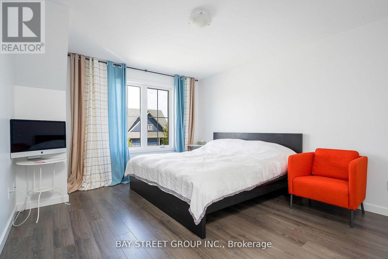 142 Yellow Birch Crescent, Blue Mountains, Ontario  L9Y 0R4 - Photo 14 - X12765468