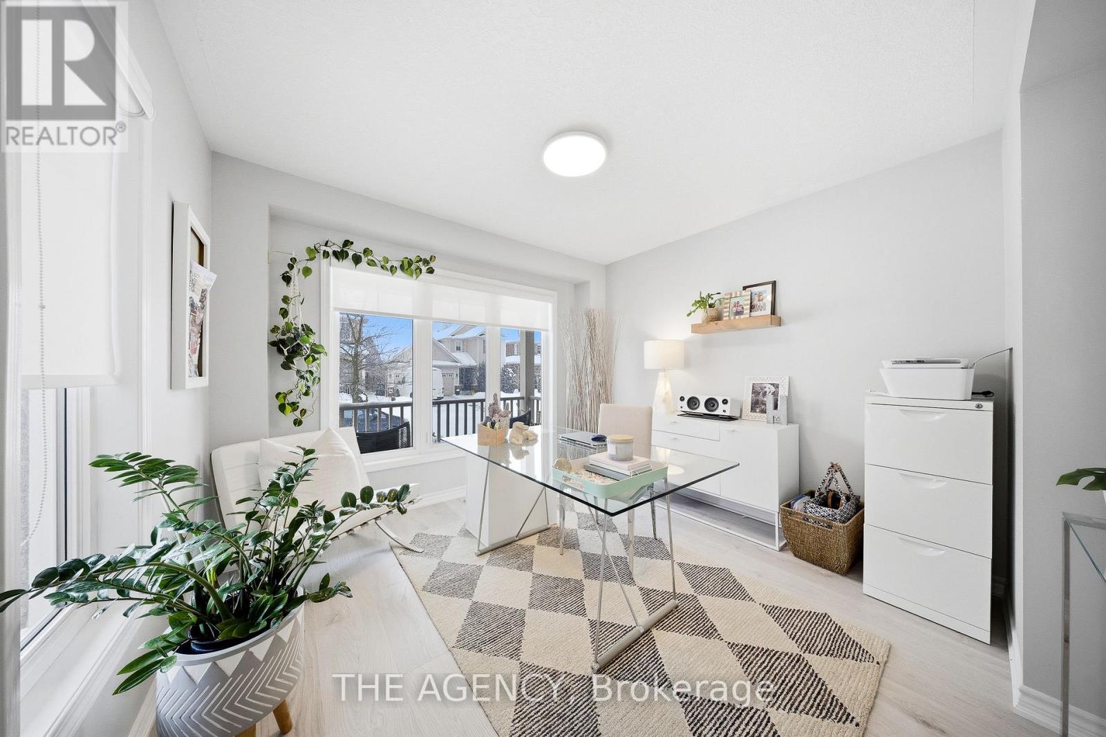 39 Dalton Drive, Cambridge, Ontario  N3C 0E7 - Photo 3 - X12765550