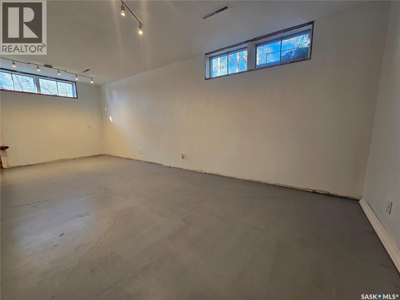 531 Scott Street, Weyburn, Saskatchewan  S4H 1T2 - Photo 24 - SK028065