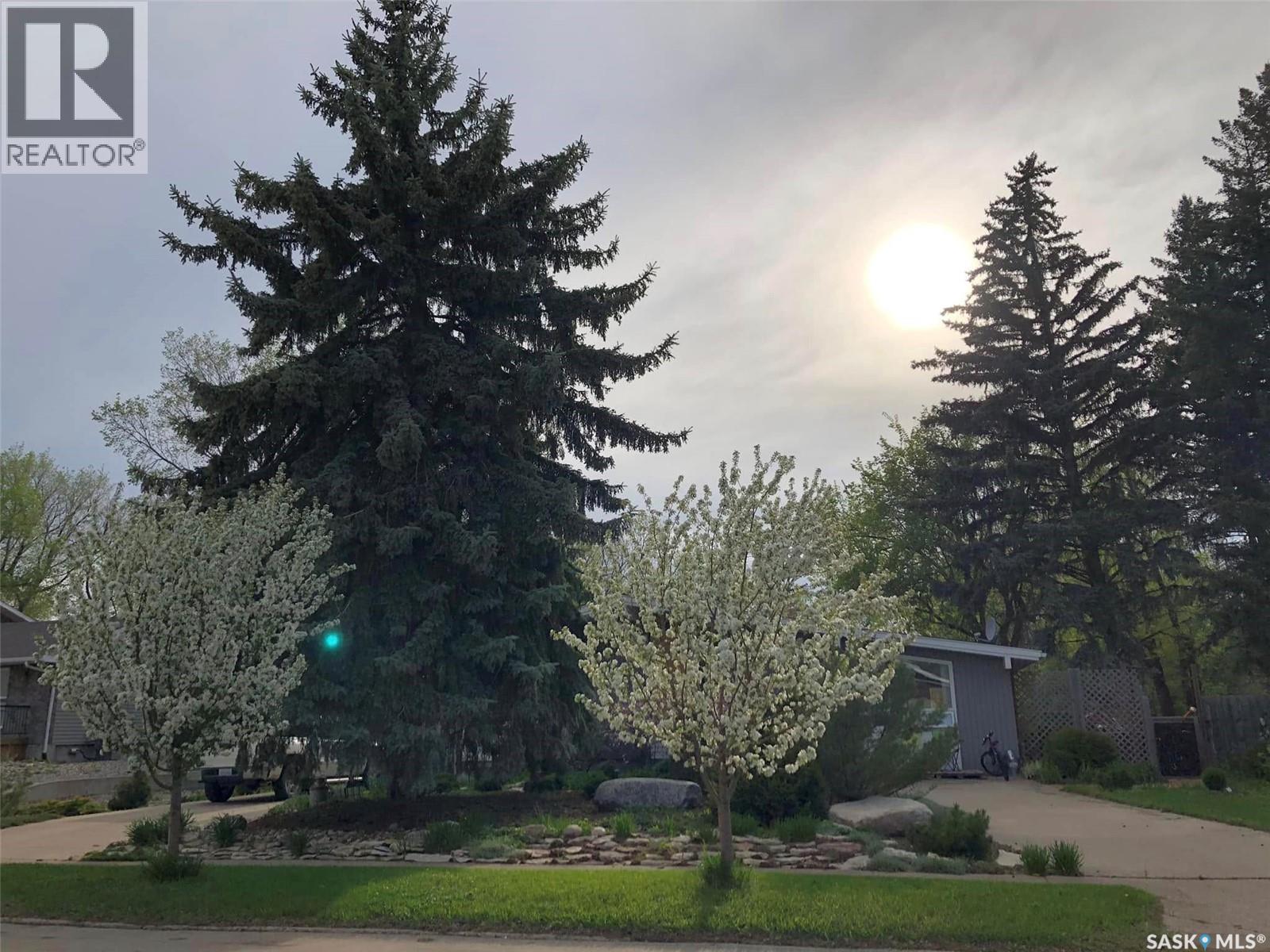 531 Scott Street, Weyburn, Saskatchewan  S4H 1T2 - Photo 38 - SK028065