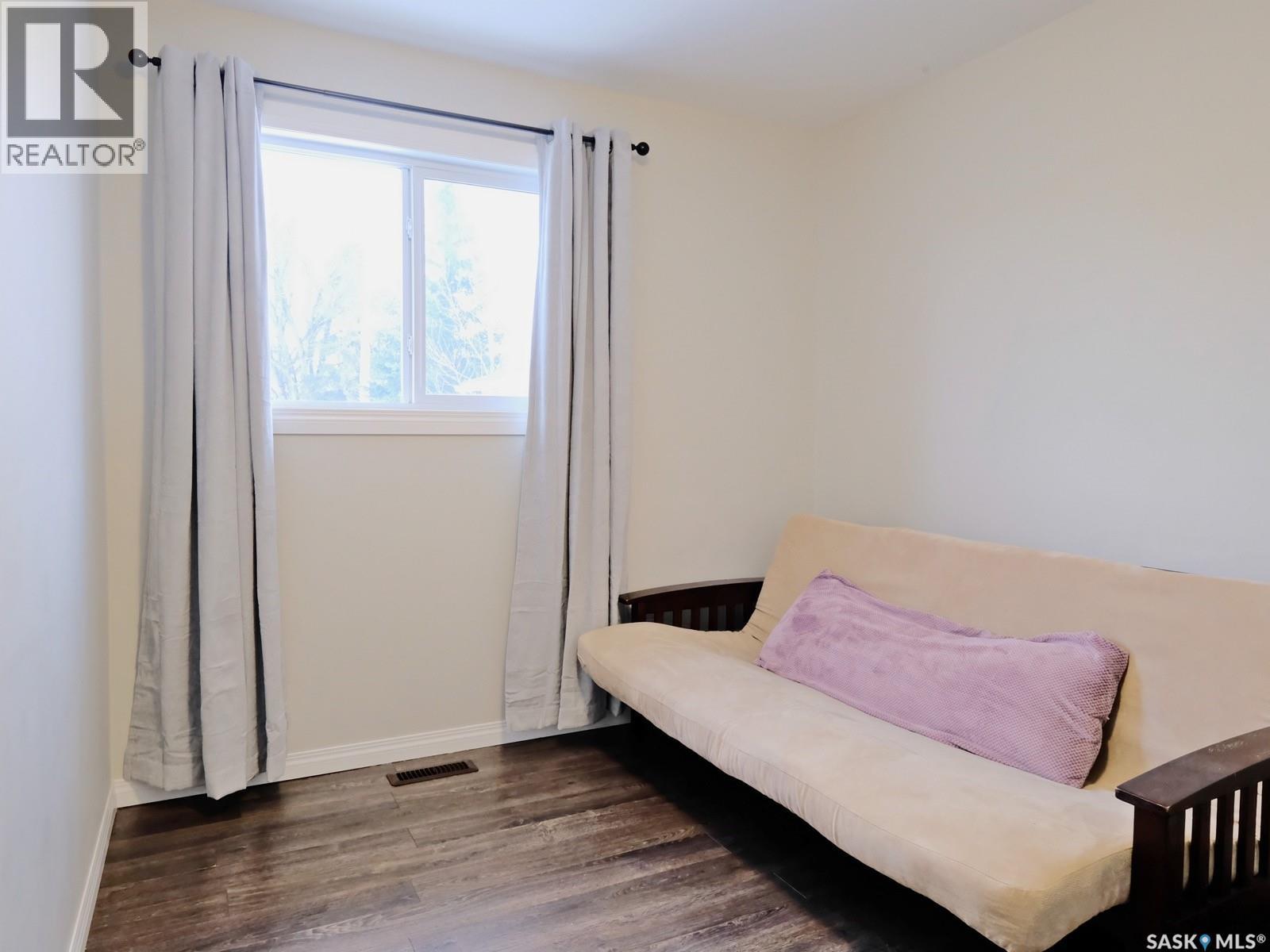 308 6th Avenue W, Rosetown, Saskatchewan  S0L 2V0 - Photo 20 - SK027954